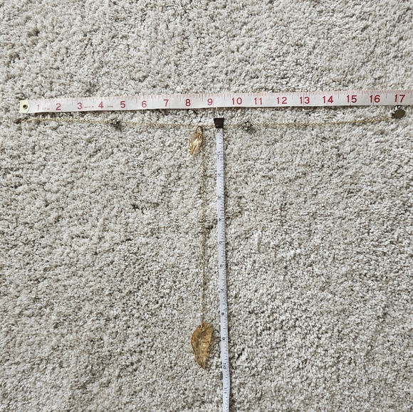 Swarovski elements necklace and earrings set - Picture 6 of 11